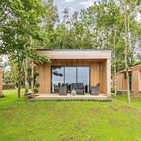 Tinwood Estate Vineyard Lodges ชิชิสเตอร์ ภายนอก รูปภาพ