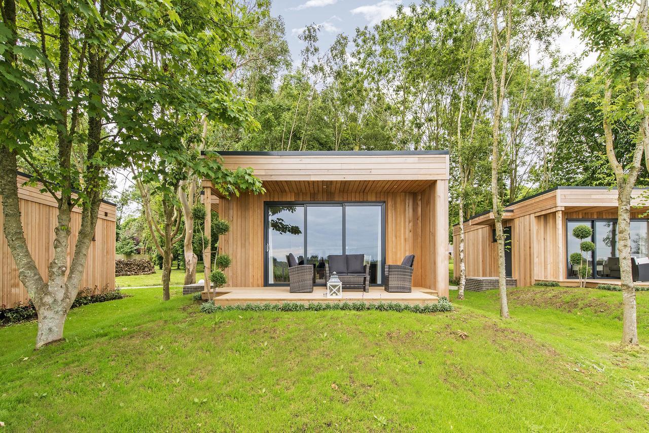 Tinwood Estate Vineyard Lodges ชิชิสเตอร์ ภายนอก รูปภาพ